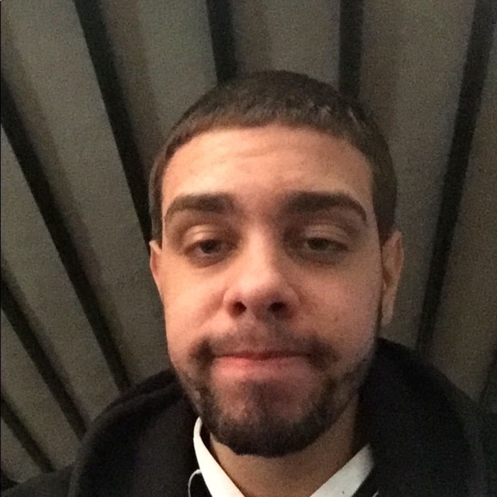 Meet your Posher, Luis